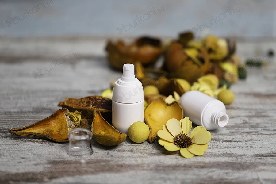 Пластмасова бутилка PET  30 ml с бяла лосион  помпа и прозрачна капачка-изображение_група