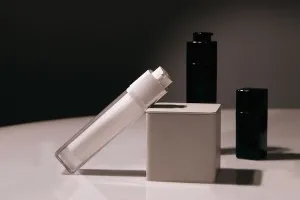 Акрилна опаковка 50 мл Airless-7