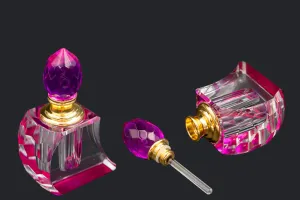 Кристална бутилка 5 ml с кристален капак и игла в 3 цвята-2