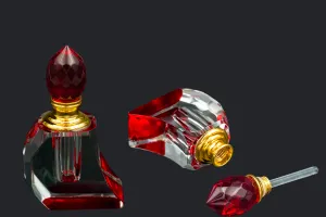 Кристална бутилка 5 ml с кристален капак и игла в 3 цвята-4
