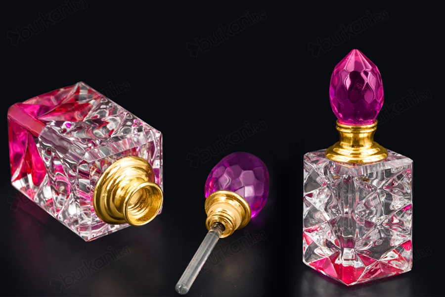 Кристална бутилка от 5 ml с кристална капачка и игла в 6 цвята-