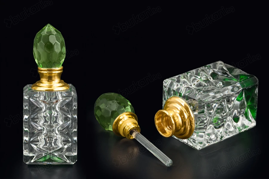Кристална бутилка от 5 ml с кристална капачка и игла в 6 цвята-изображение_група