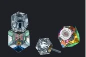 Кристална бутилка 5 ml с игла и кристална капачка Кристална бутилка 5 ml с игла и кристална капачка