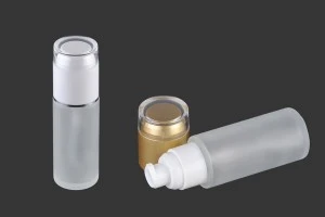 Стъклена матова бутилка за крем  50 ml с бяла или златна сатин капачка-1