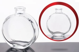 Стъклена овална бутилка 150 мл ликьор или коняк-1