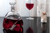 Стъклена бутилка 500 ml за ликьор Стъклена бутилка 500 ml за ликьор