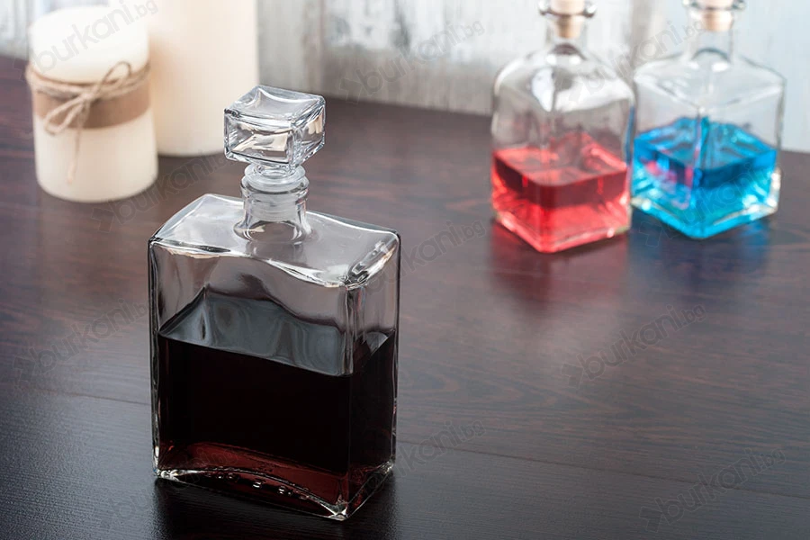 Стъклена елегантна квадратна бутилка за вино или ракия 500ml-изображение_размери
