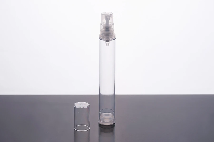 Пластмасова опаковка Airless 17 мл в опаковка от 12 броя Пластмасова опаковка Airless 17 мл в опаковка от 12 броя