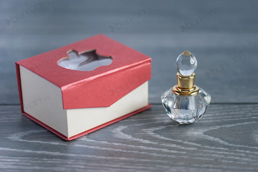 Кристална бутилка от 3 ml с кристална капачка и игла-изображение_група