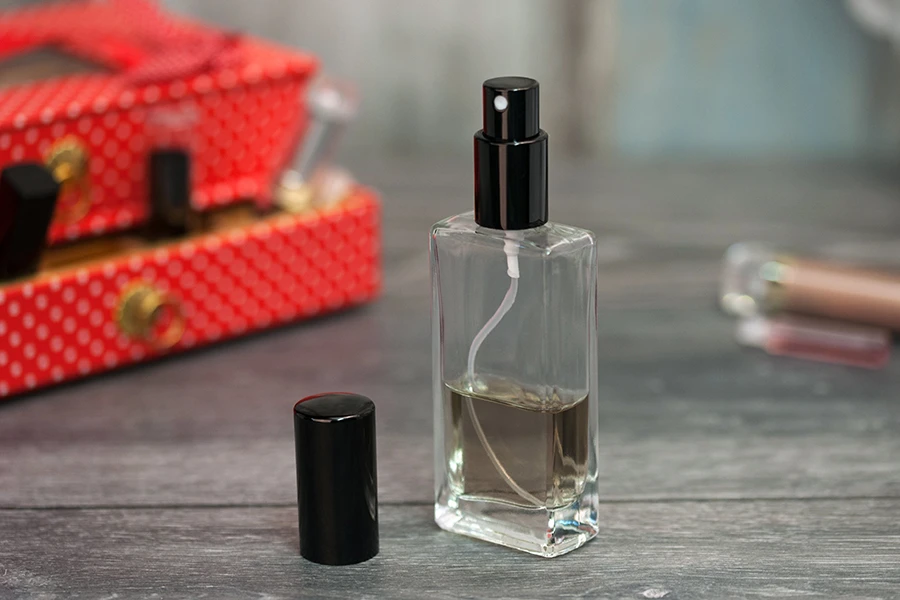 Стъклена бутилка за парфюм 50 ml 21/50 (18/415) Стъклена бутилка за парфюм 50 ml 21/50 (18/415)-изображение_група