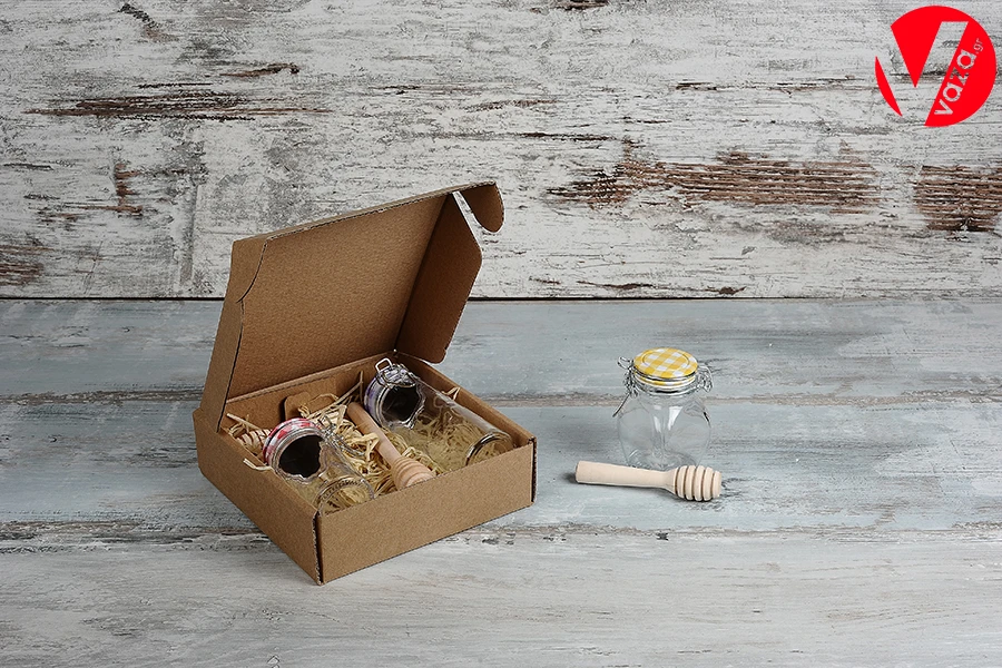 Кутия от крафт хартия с размери 180x180x70 mm с прозорец - 20 бр. Кутия от крафт хартия с размери 180x180x70 mm с прозорец - 20 бр.-изображение_група