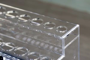 Щанд от плексиглас с Led осветление-изображение_група