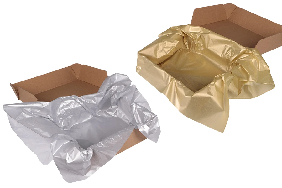 Опаковъчна хартия 50х66 см (голд или сребро) - 50 бр. Опаковъчна хартия 50х66 см (голд или сребро) - 50 бр.-