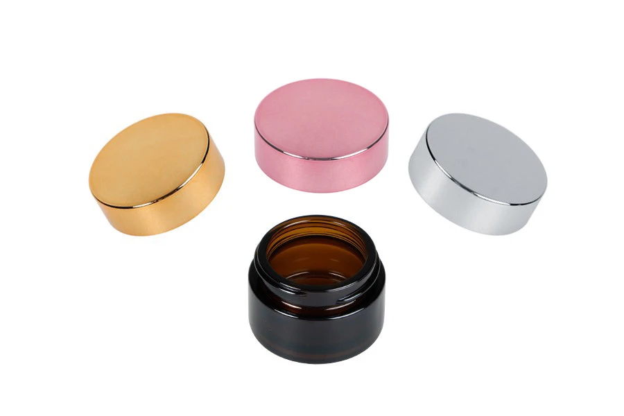 Пластмасова капачка с алуминиево покритие и вътрешен уплътнител (за буркани 15 мл с код 16-2940)-