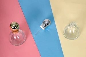 Стъклена бутилка от 50 ml с капкомер, с цедка и с капачка-3