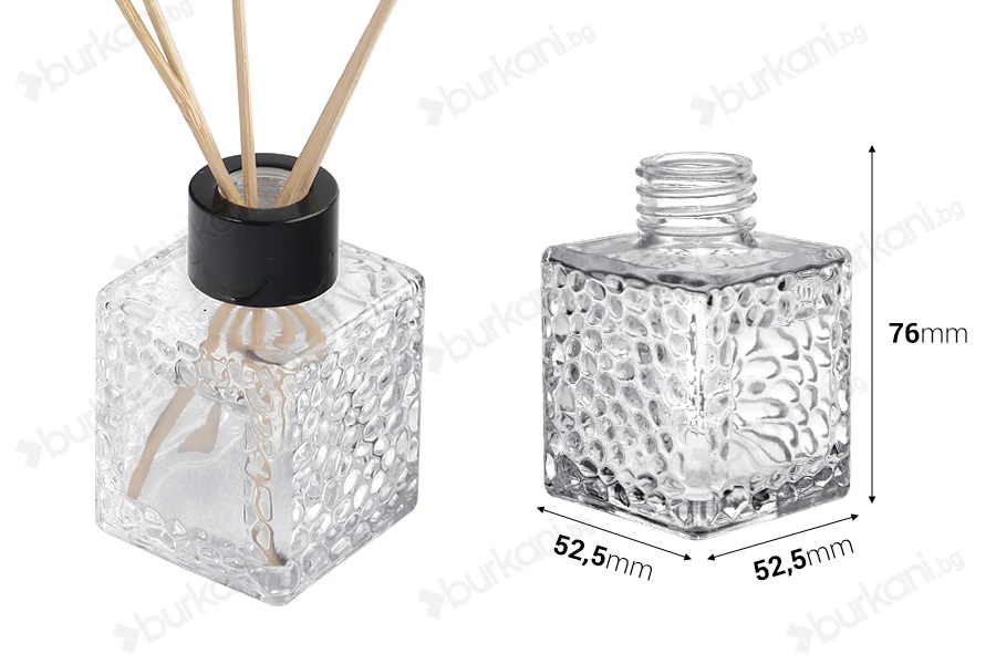 Квадратна стъклена бутилка 100 ml (PP 28) с релефен дизайн-изображение_размери