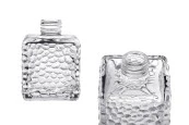 Квадратна стъклена бутилка 200 ml (PP 28) с релефен дизайн за ароматизатор, дифузер Квадратна стъклена бутилка 200 ml (PP 28) с релефен дизайн за ароматизатор, дифузер