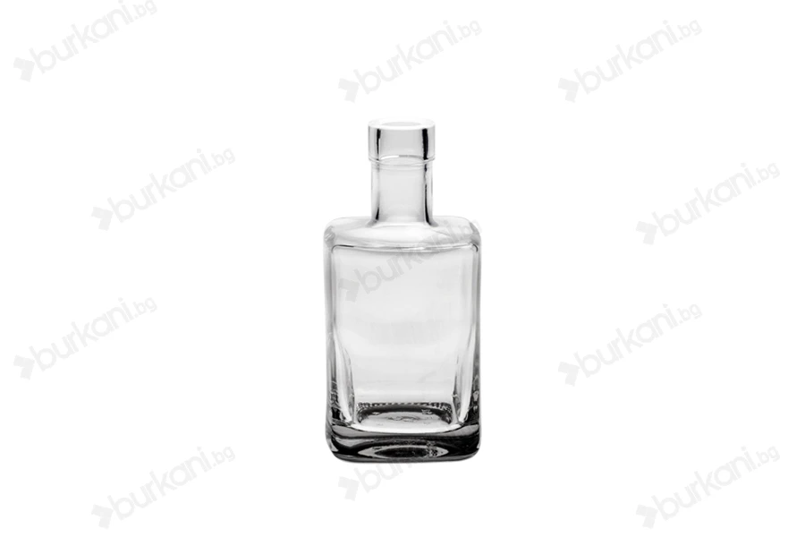 Стъклена квадратна бутилка за ликьор или коняк 500 ml-изображение_продукт