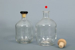 Цилиндрична стъклена бутилка 700 ml-4