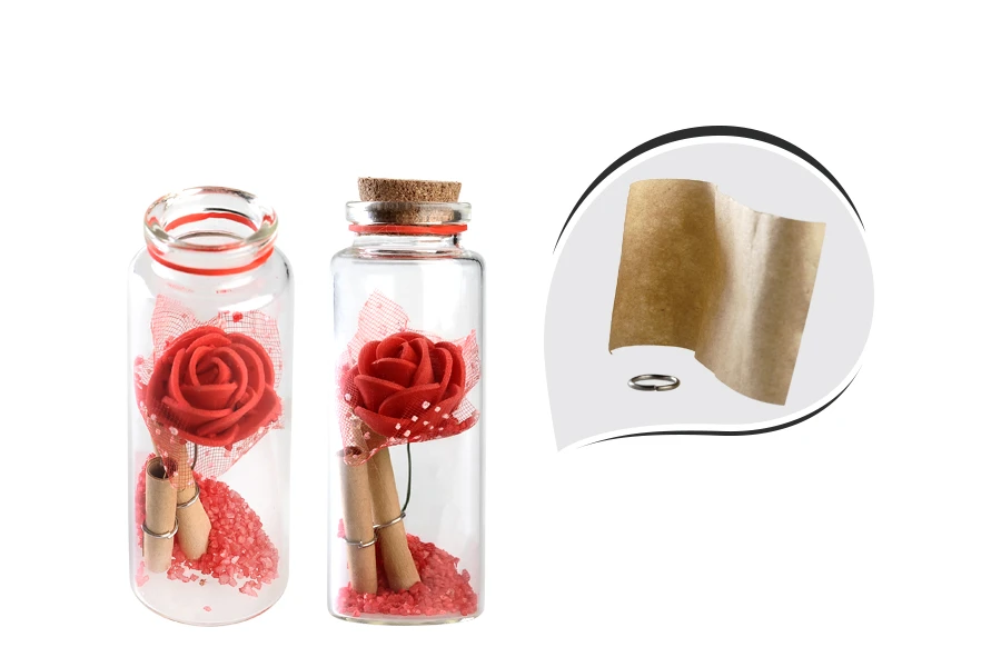 Малки шишенца с коркова тапа украсени, с лист за пожеление - 12 бр. в кутия-изображение_продукт