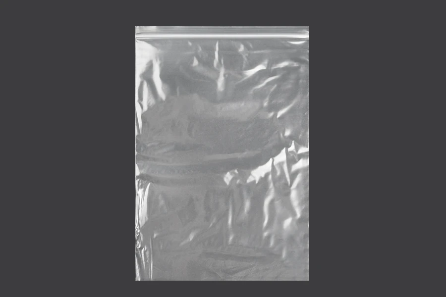 Пластмасови прозрачни пликове с цип 220x320 mm - 100 бр Пластмасови прозрачни пликове с цип 220x320 mm - 100 бр