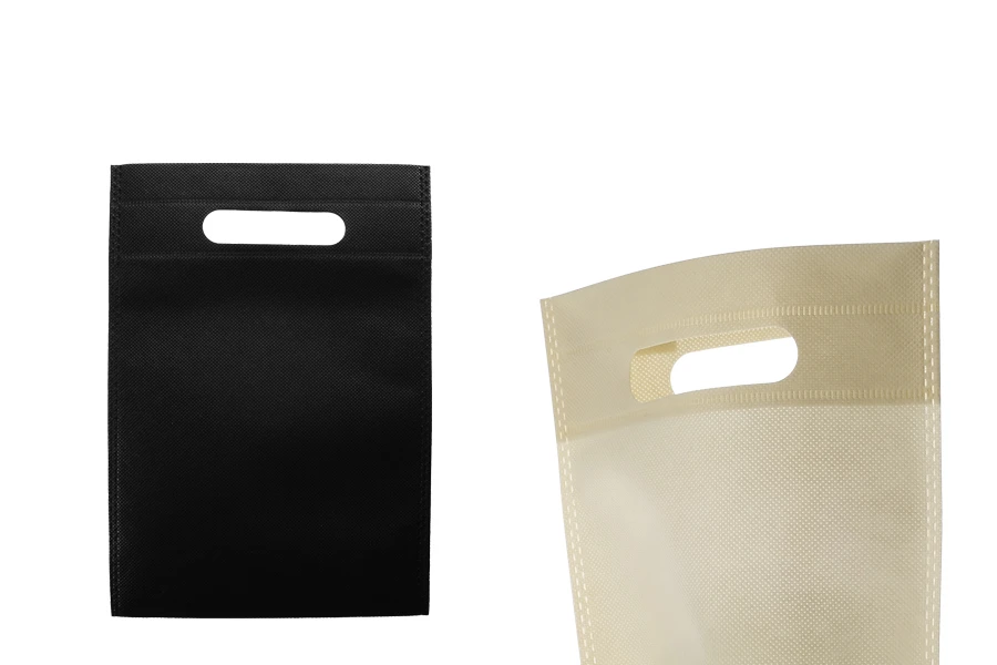 Екологични рециклируеми чанти с дръжки с размери  18x26 cm - 50 бр. в пакет-изображение_продукт