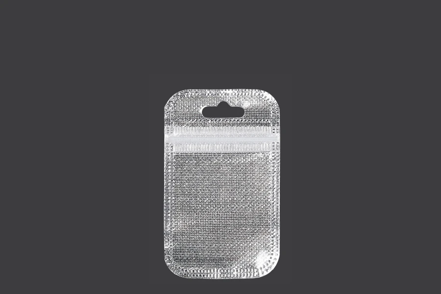 Пликчета с цип 55x90 mm, нетъкана в гръб и прозрачна в предната част и супка Eurohole - 100 бр. Пликчета с цип 55x90 mm, нетъкана в гръб и прозрачна в предната част и супка Eurohole - 100 бр.
