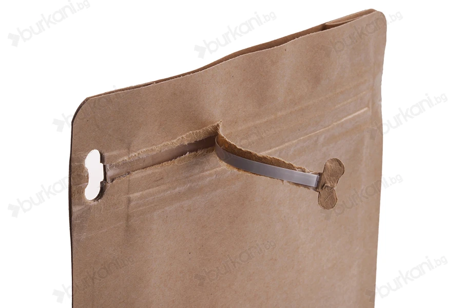 Крафт торбичка тип DOYPACK 137x66x123mm с прозорец и цип, с рамери-изображение_група