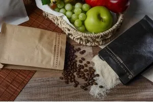 Doy Pack алуминиеви торбички с клапан, външна хартиена подплата от крафт, затваряне с термоуплътнение, отваряне с предпазна лента и използване на цип, идеално за кафе на прах 125x65x195 mm - 25 бр (НЕ МОЖЕ ДА СЕ ЗАПЕЧАТА РЪЧНО)-изображение_група