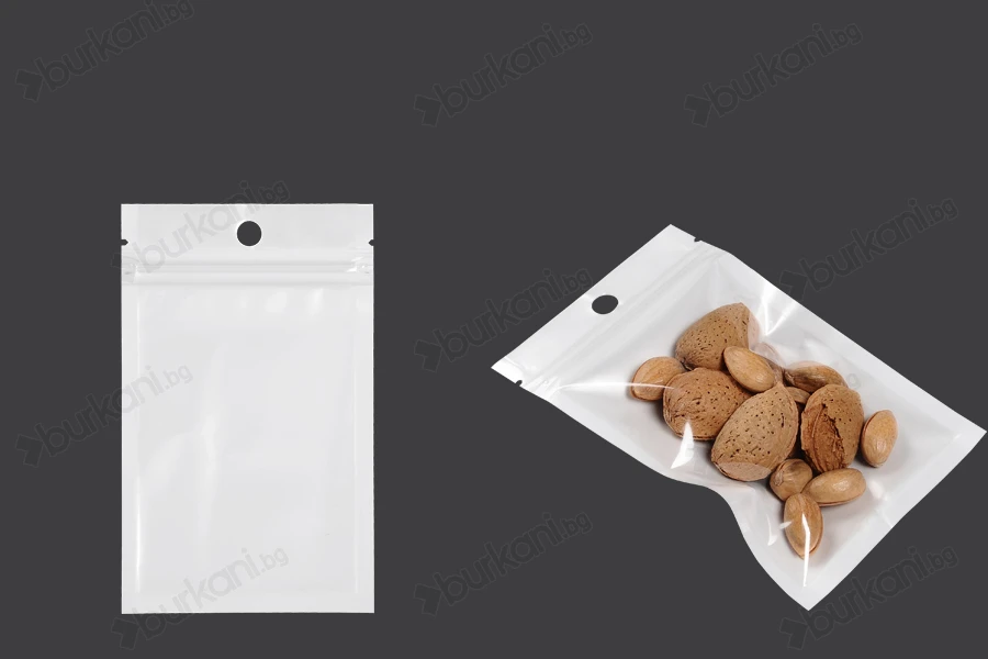 Пластмасови торбички с цип  с размери 80x130 mm, с бял гръб и прозрачна предна част - 100 бр.-изображение_продукт