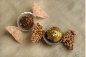 Пластмасива кутийка във формата на бонбон - 12 бр Пластмасива кутийка във формата на бонбон - 12 бр