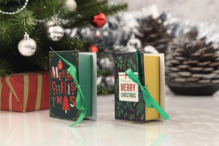 Коледна хартиена подаръчна кутия 90x130x45 мм във формата на книга с панделка - 10 бр.-изображение_група