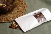Крафт торбички тип Doy Pack, с "цип" затваряне с прозорец с размери 120x40x200 mm - 100 бр. Крафт торбички тип Doy Pack, с "цип" затваряне с прозорец с размери 120x40x200 mm - 100 бр.