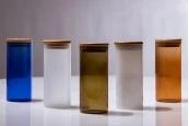 Стъклени буркани с размер 65x150 mm с дървена херметическа капачка Стъклени буркани с размер 65x150 mm с дървена херметическа капачка