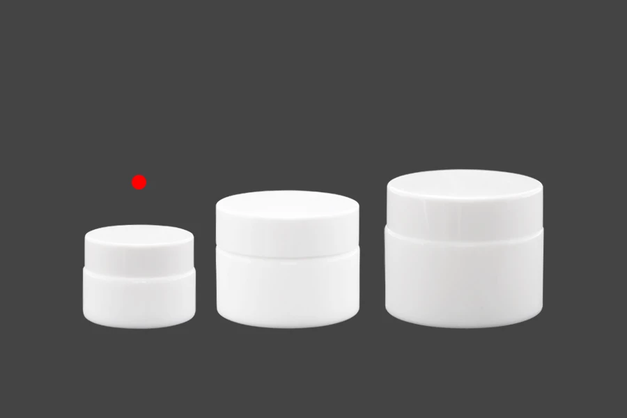 Бяло стъклено бурканче за крем 15 мл с капачка с уплътнител-изображение_група