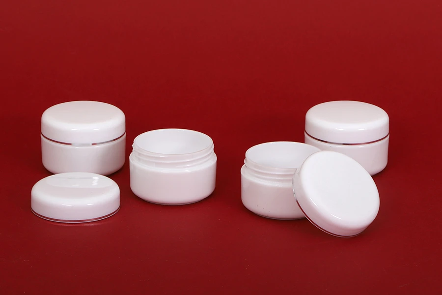 30 мл акрилен бял буркан с капачка - 12 бр-