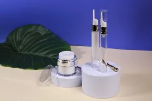 Пластмасова прозранча  акрилна бутилка 15 мл Airless-5