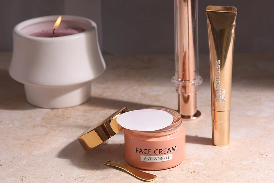 Стъклен буркан в розово матов цвят 15 мл -  без капачка-изображение_група