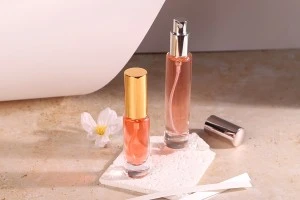 Стъклена прозрачна бутилка 15 с гърловина ПП18-3