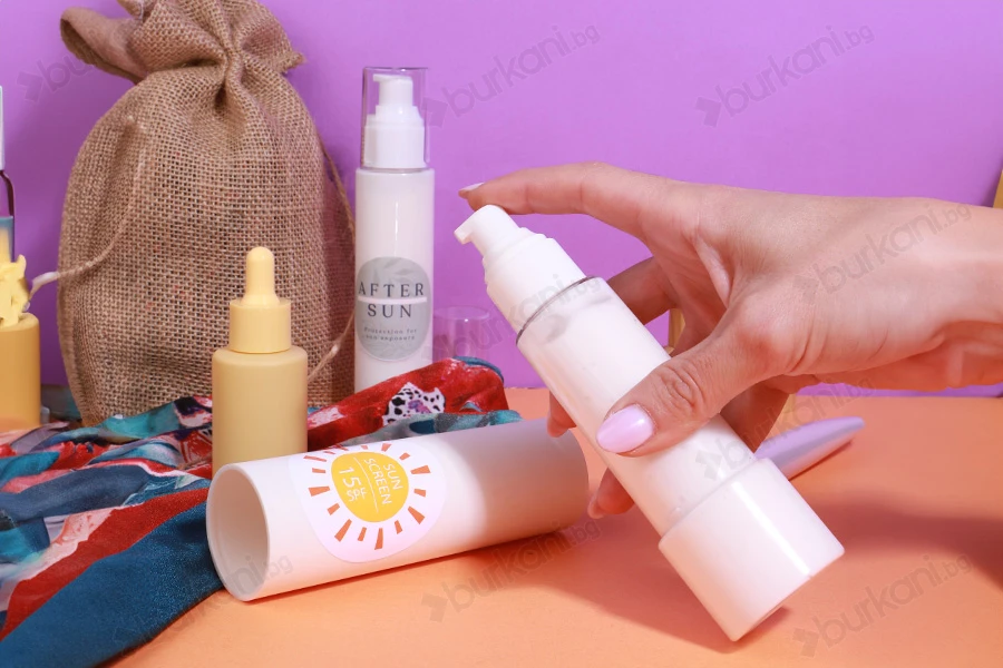 Пластмасова бутилка 100 ml прозрачна с лосион помпа и бяла капачка-изображение_група