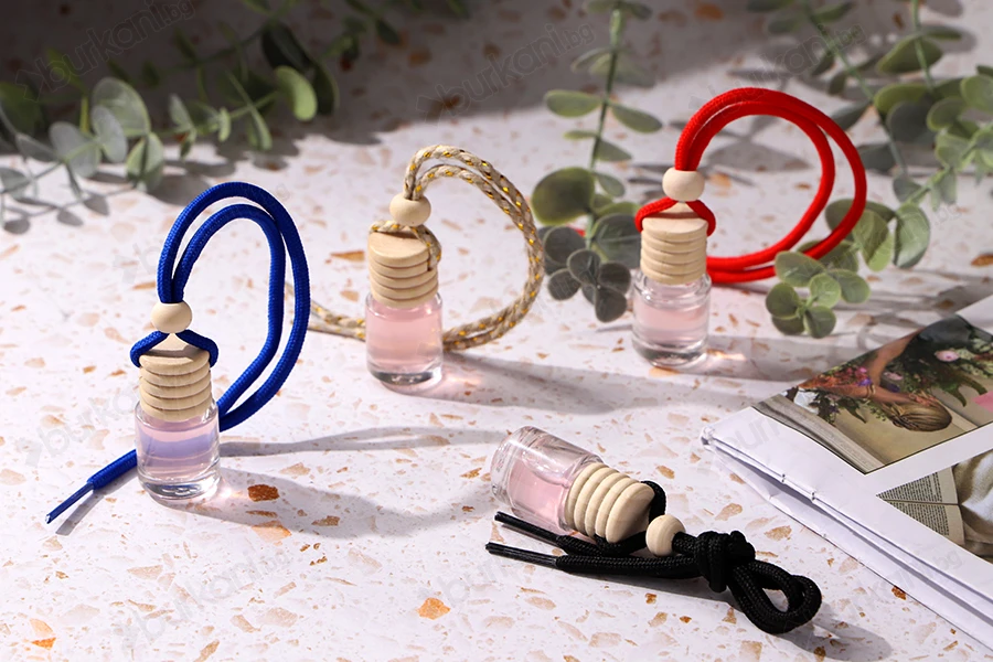 Малки шишенца парфюм за колаъа 4ml с дървена капачка (25 броя)-изображение_група