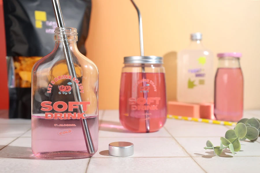 Стъклена прозрачна плоска бутилка 200 мл-изображение_група