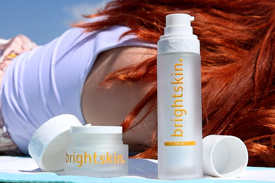 Стъклен матиран буркан за многократна употреба 30 мл с бяла капачка и пластмасова вложка -изображение_група