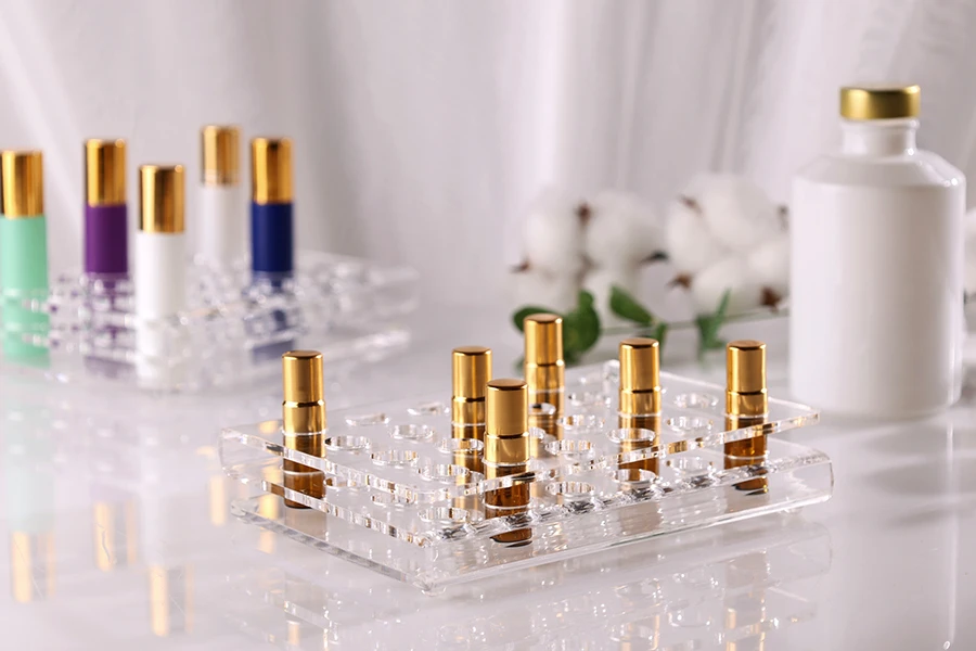 Стойка от плексиглас 165x120x28 със силиконови крака - 24 места (15 мм отвор) Стойка от плексиглас 165x120x28 със силиконови крака - 24 места (15 мм отвор)-изображение_група