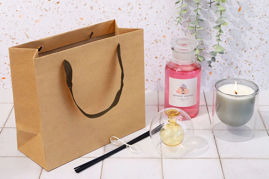 Подаръчна КРАФТ екологична кафява чанта с размер -  260x110x230-изображение_група