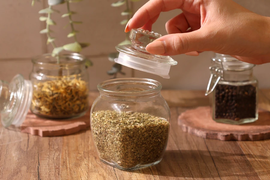 Стъклен буркан 200 мл със стъклена херметическа капачка-изображение_група