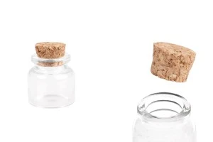 Малки шишенца с коркова тапа 10 мл, с размери  30x30 , в опаковка от 12 броя , 81-3-1