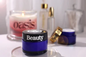 Пластмасова черна матова капачка с уплътнител-изображение_група