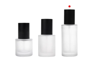 Стъклена матова 100 мл бутилка с черн помпа за крем и черна матова капачка-изображение_група