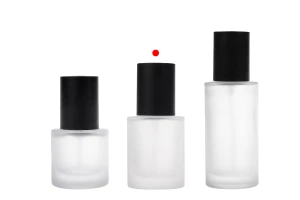 Стъклена матова 50 мл  бутилка с черна помпа за крем и черна матова капачка-изображение_група